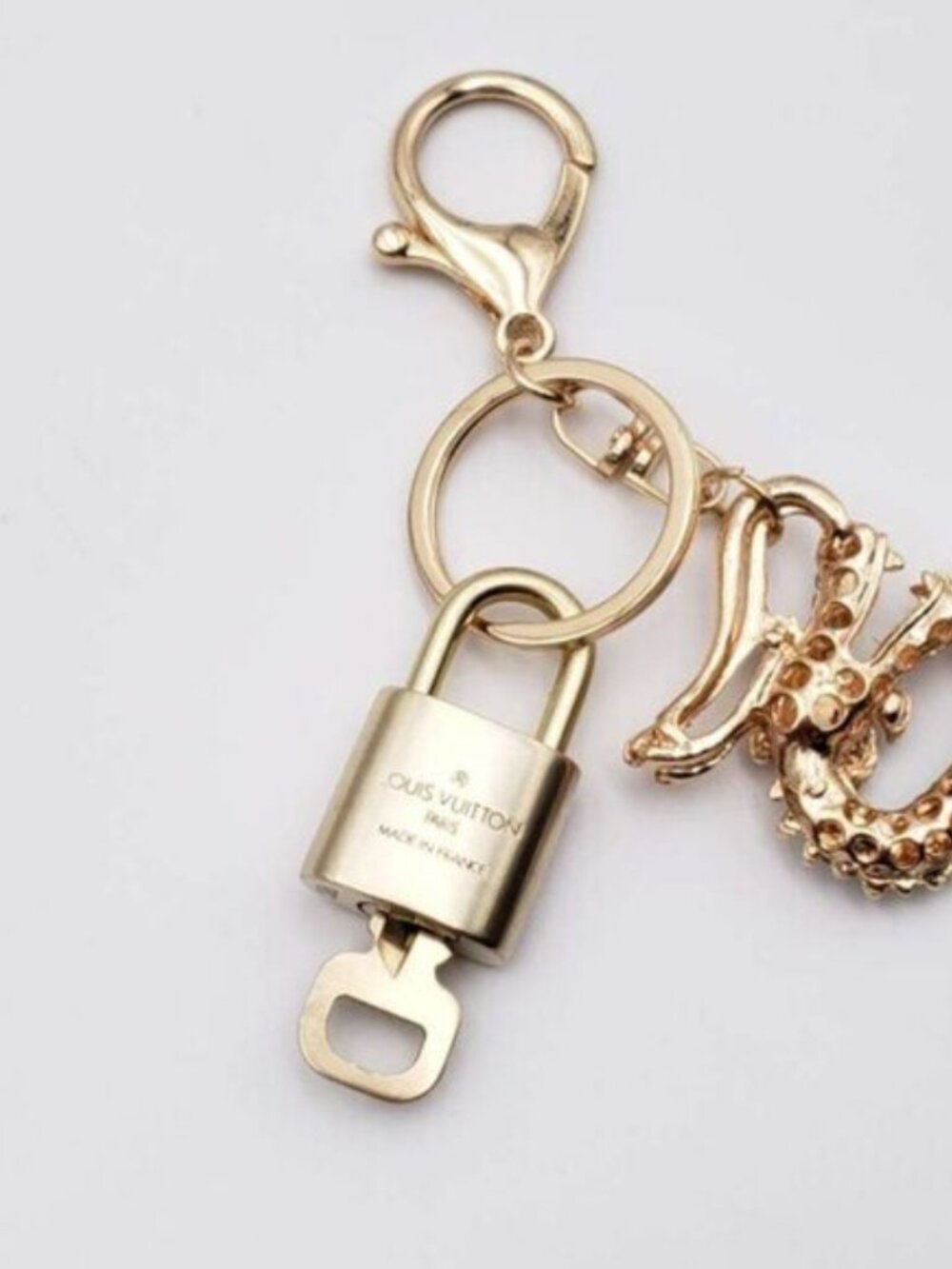 Louis Vuitton Gold Lock & Key 🔑 Authentic LV Unbranded Dragon Keychain Charm - Picture 5 of 8